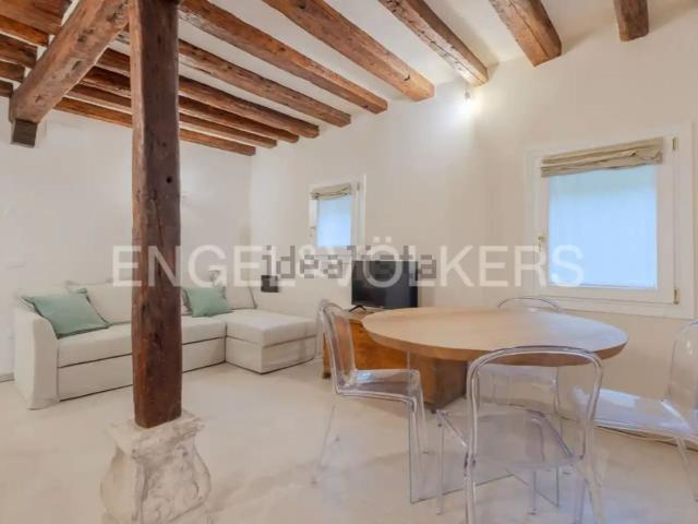 Appartamento in affitto di 60 m² in Fondamenta Zattere Al Ponte Lungo