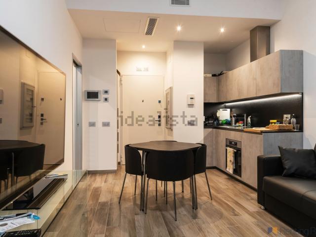 Appartamento in affitto di 60 m² in Piazza Albania, 35