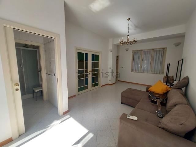 Appartamento in affitto di 60 m² in Piazza dell&apos Unità, 13