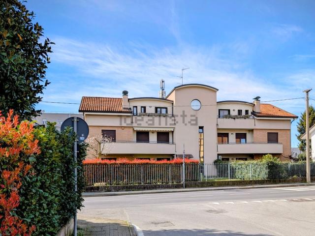 Appartamento in affitto di 60 m² in Via Vecchia Comasina, 16