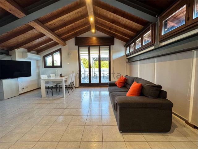 Appartamento in affitto di 60 m² in Via XXVII Maggio, 12