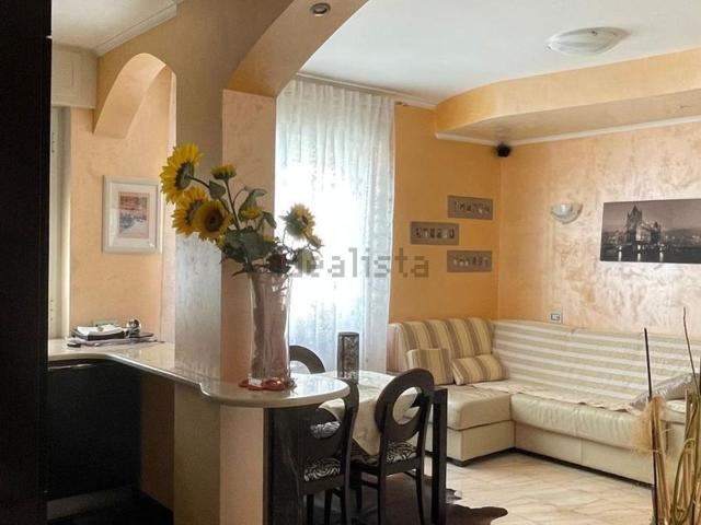 Appartamento in affitto di 60 m² in Via Zeffiro Massa, 245