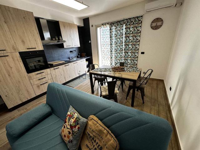 Appartamento in affitto di 60 m² in Via Adua