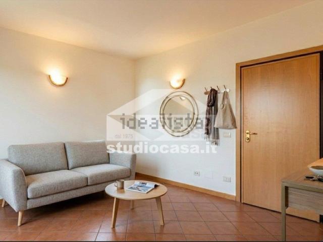 Appartamento in affitto di 60 m² in Via Angelo Ferrario