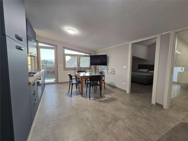 Appartamento in affitto di 60 m² in Via Antonio Izzi De Falenta