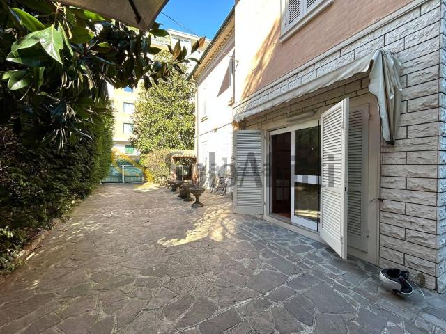 Appartamento in affitto di 60 m² in Via Archirola