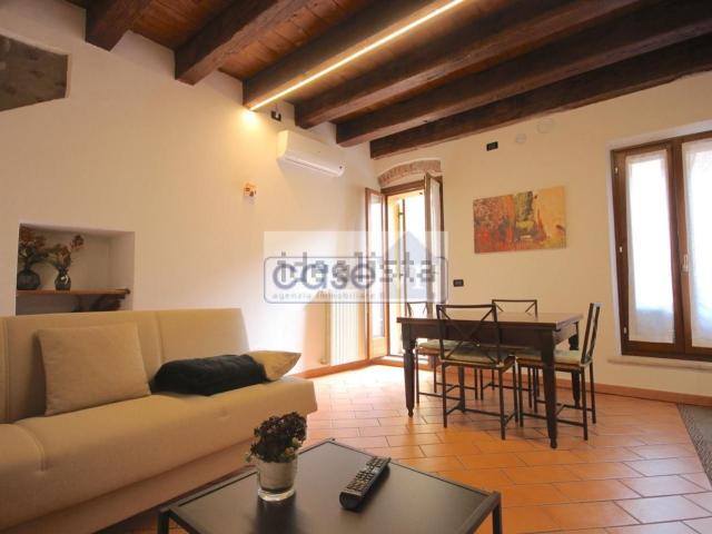 Appartamento in affitto di 60 m² in Via Barbarani Berto, 15