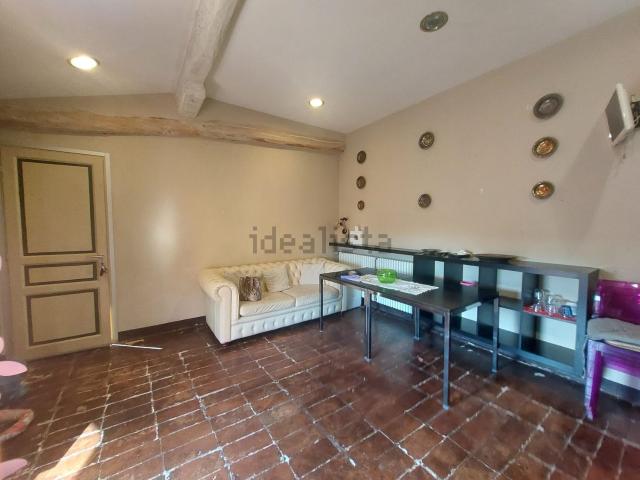 Appartamento in affitto di 60 m² in Via Borgo, 4