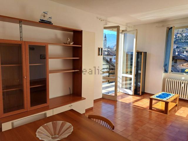 Appartamento in affitto di 60 m² in Via Case Sparse, 12