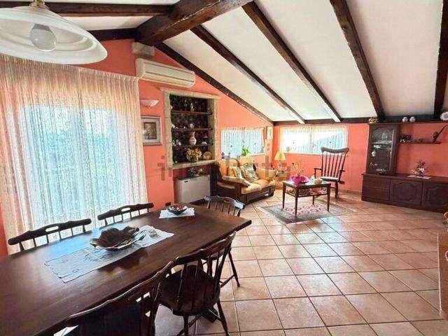 Appartamento in affitto di 60 m² in Via Cosentini