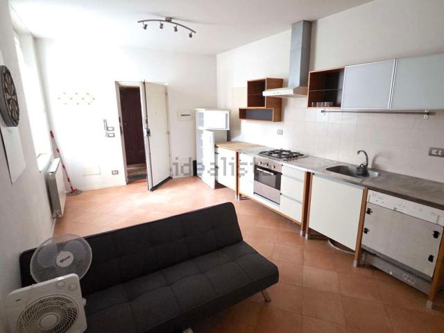 Appartamento in affitto di 60 m² in Via de&apos  Castagnoli