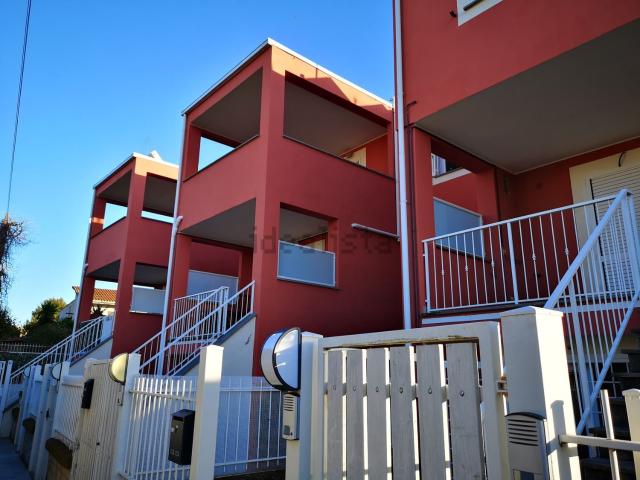 Appartamento in affitto di 60 m² in Via dei platani, 6