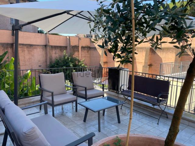 Appartamento in affitto di 60 m² in Via del Colosseo, 66