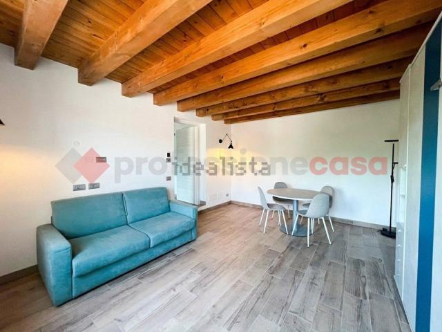 Appartamento in affitto di 60 m² in Via Fenilon, 95