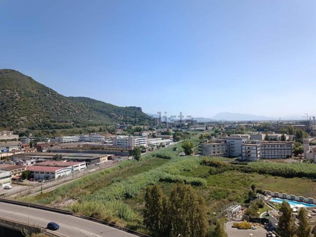 Appartamento in affitto di 60 m² in Via Generale Clark, 47