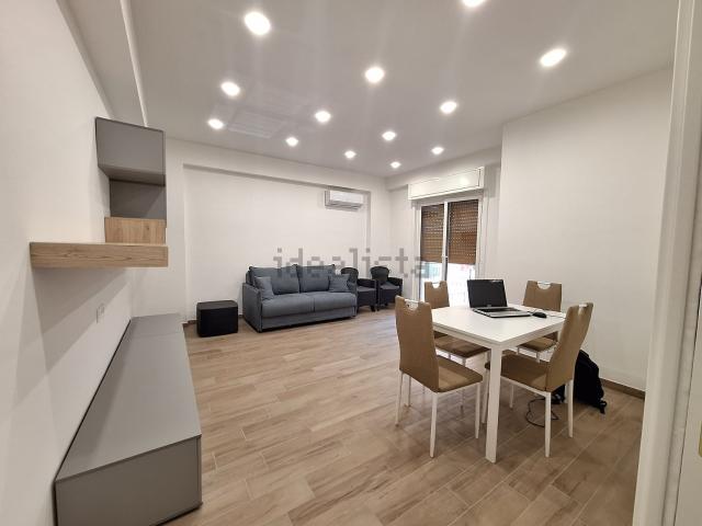 Appartamento in affitto di 60 m² in Via I Condottieri, 5