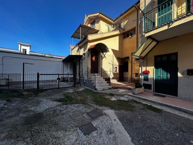 Appartamento in affitto di 60 m² in Via Magg. G. Pecoraro, 33