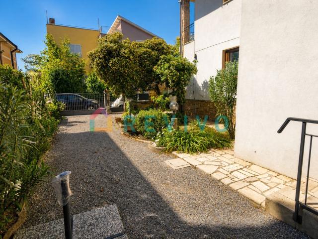 Appartamento in affitto di 60 m² in Via Paolieri