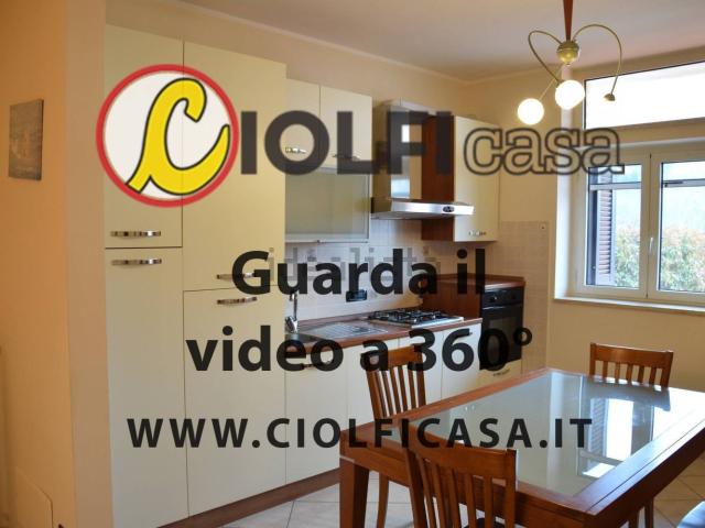 Appartamento in affitto di 60 m² in Via Peola