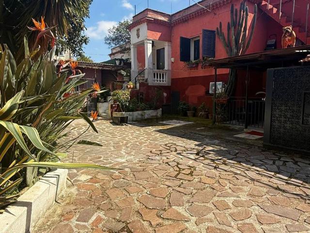 Appartamento in affitto di 60 m² in Via Poggio dei Mari