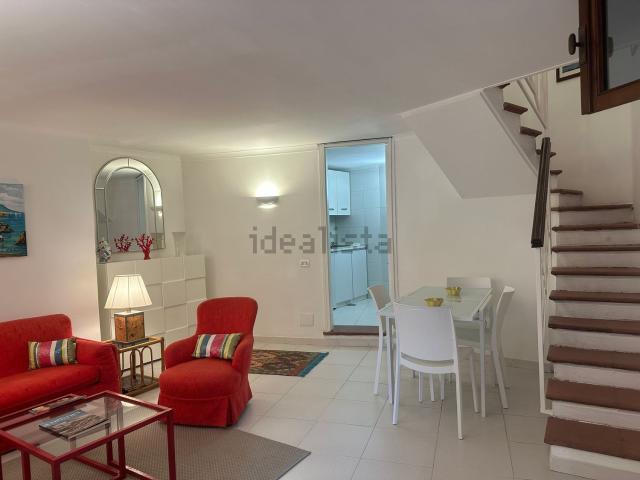 Appartamento in affitto di 60 m² in Via Posillipo