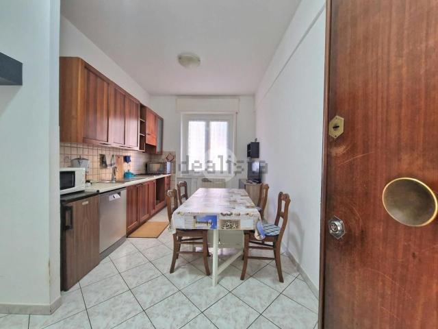 Appartamento in affitto di 60 m² in Via Pra&apos , 60