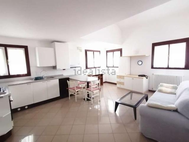 Appartamento in affitto di 60 m² in Via Rizzetti, 10