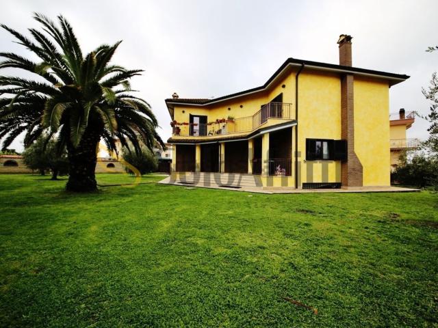 Appartamento in affitto di 60 m² in Via Santa Croce Camerina, 25