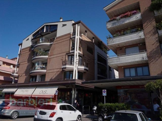 Appartamento in affitto di 60 m² in Viale Roma, 17
