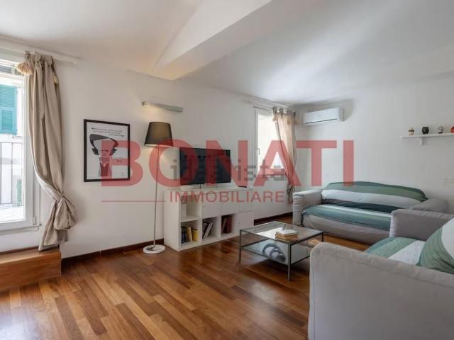 Appartamento in affitto di 61 m² in Via del Prione, 53