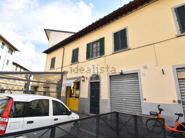 Appartamento in affitto di 61 m² in Via di Ripoli, 2