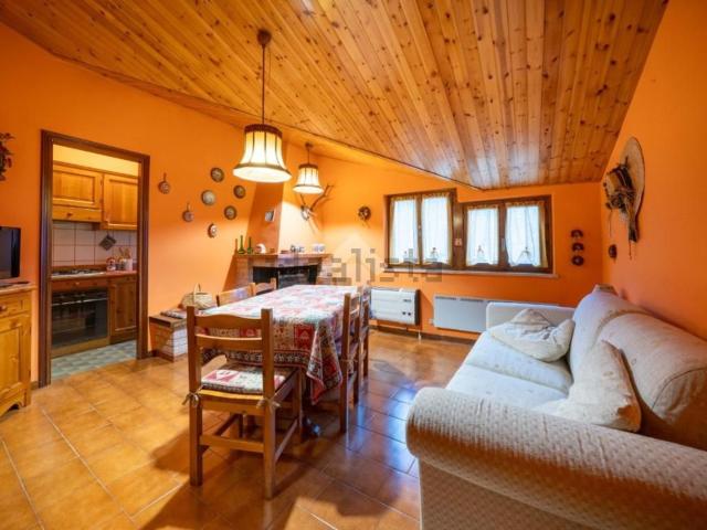 Appartamento in affitto di 61 m² in Via Italo Montemezzi, 40