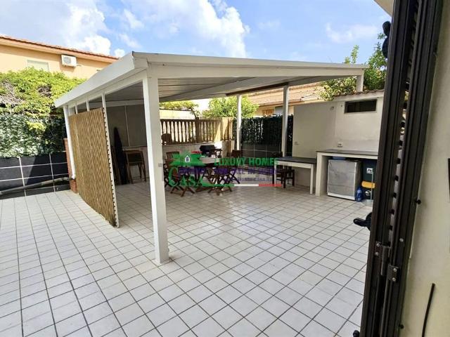 Appartamento in affitto di 61 m² in Via Panarea