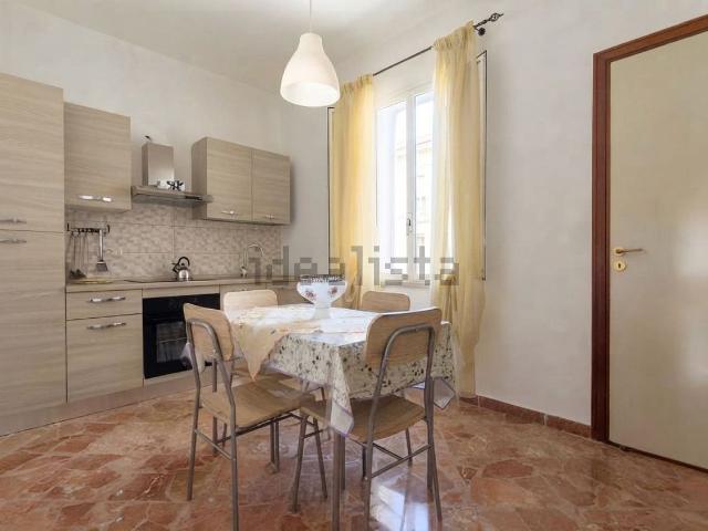 Appartamento in affitto di 61 m² in Via Ricasoli