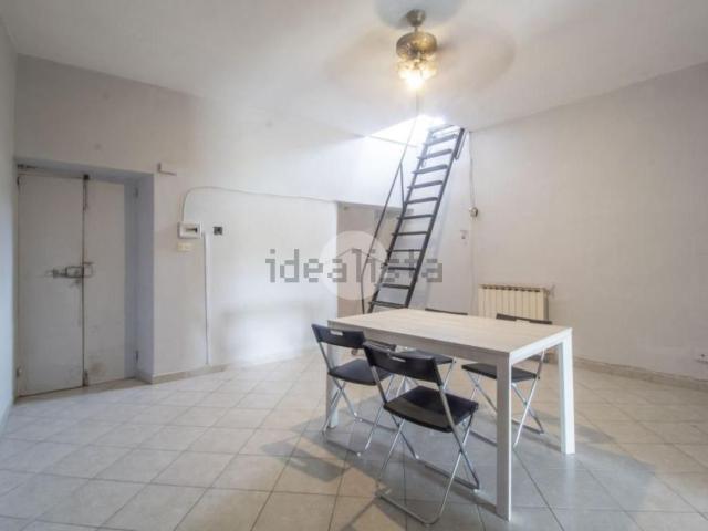Appartamento in affitto di 61 m² in Via Savelli Troilo, 92