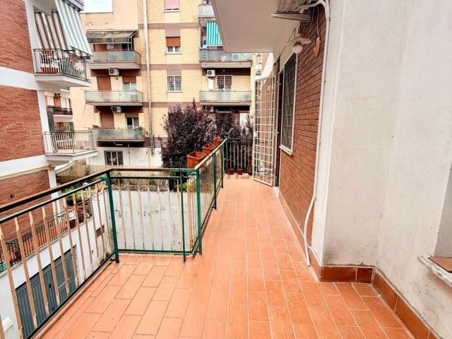 Appartamento in affitto di 67 m² in Via dei Buonvisi, 184
