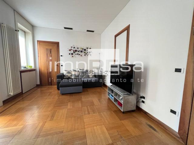 Appartamento in affitto di 64 m² in Piazza Vittoria, 1