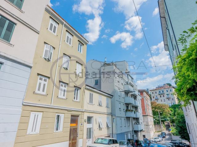 Appartamento in affitto di 64 m² in Via del Pratello, 9