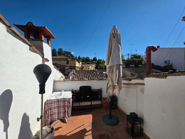 Appartamento in affitto di 64 m² in Via Romana