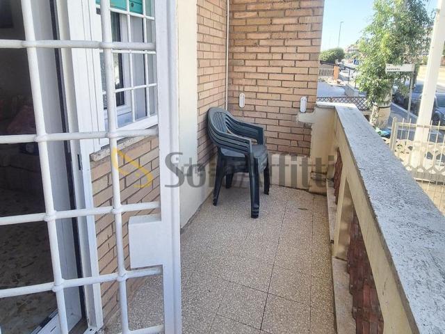 Appartamento in affitto di 65 m² in Lungomare delle Sirene, 119