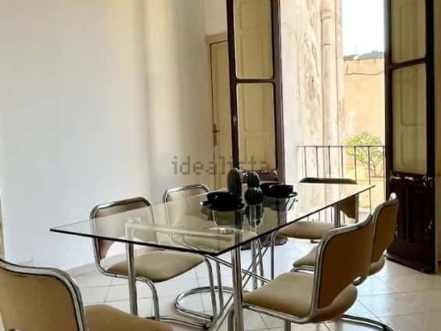 Appartamento in affitto di 125 m² in Piazza San Francesco di Paola, 15