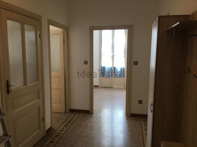 Appartamento in affitto di 65 m² in Via Val del Ponte, 19