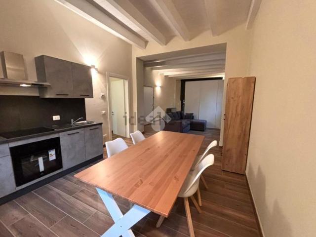 Appartamento in affitto di 65 m² in Via Verona