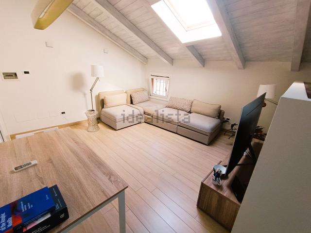 Appartamento in affitto di 65 m² in Via Angeli, 56