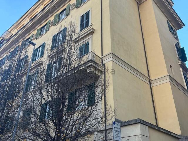 Appartamento in affitto di 65 m² in Via Carlo Mirabello
