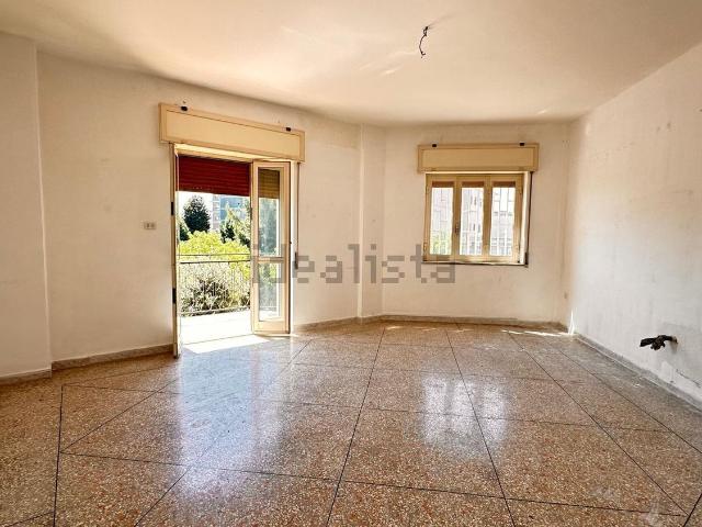 Appartamento in affitto di 65 m² in Via Carlo Poerio, 3