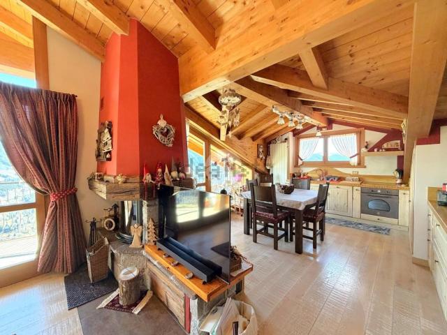 Appartamento in affitto di 65 m² in Via Cima Bleis