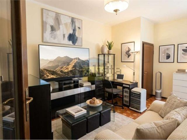 Appartamento in affitto di 65 m² in Via Giovanni Pascoli, 12