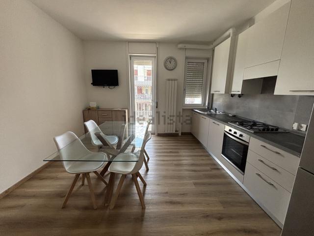 Appartamento in affitto di 65 m² in Via IV Novembre, 5