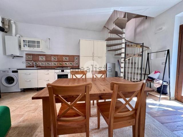 Appartamento in affitto di 65 m² in Via La Costa